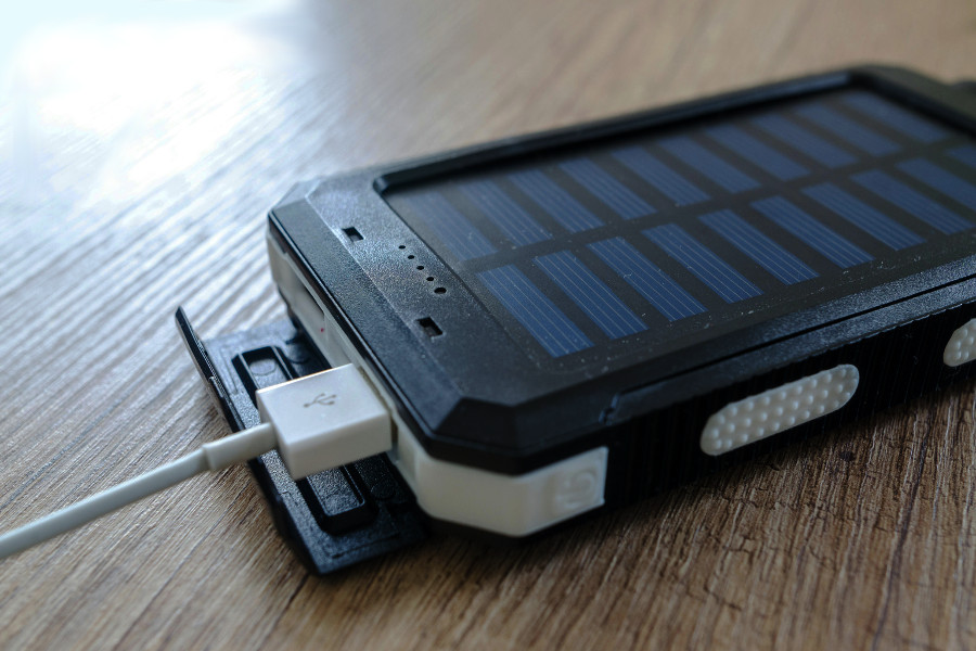 Best Power Sources for Charging Devices While Camping